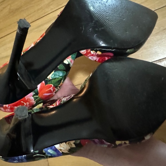 Steve Madden Varcityy Floral Multi D'Orsay Pumps - Picture 5 of 9
